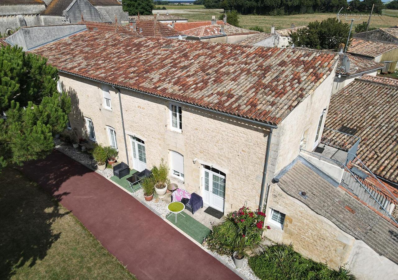 Jardin D'Arcy - Chambres D'Hotes Avec Piscine Et Spa Bois Buitenkant foto