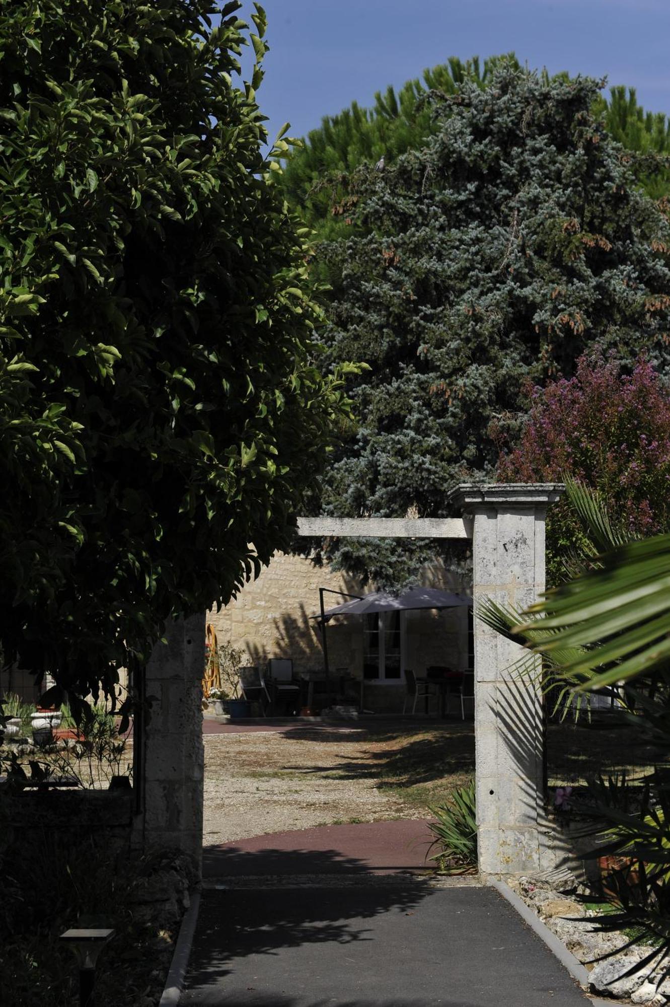 Jardin D'Arcy - Chambres D'Hotes Avec Piscine Et Spa Bois Buitenkant foto