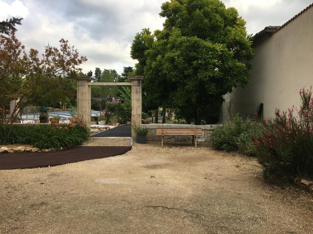 Jardin D'Arcy - Chambres D'Hotes Avec Piscine Et Spa Bois Buitenkant foto