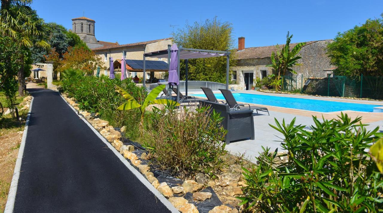 Jardin D'Arcy - Chambres D'Hotes Avec Piscine Et Spa Bois Buitenkant foto